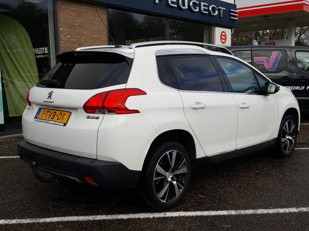 Peugeot 2008 1.6 vti 120pk allure navigatie | trekhaak | cruise & climate c