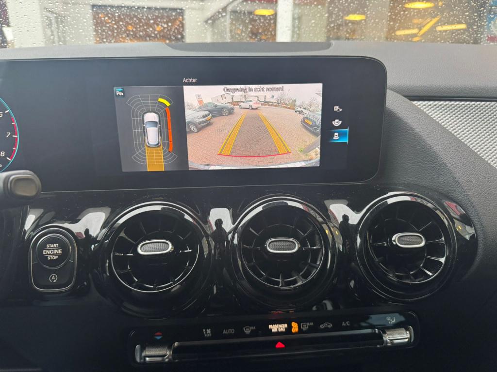 Mercedes-Benz Gla-klasse 180 business solution