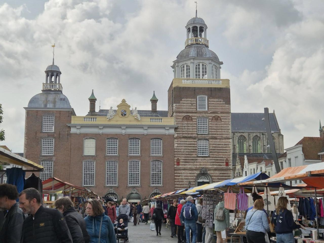 SNUFFELMARKT OP DE GROTE MARKT TE GOES 2026