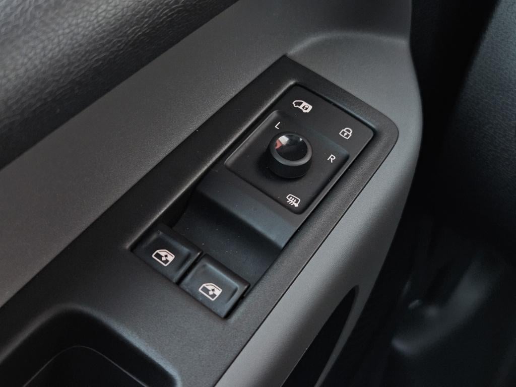 Volkswagen Id. Buzz Cargo 77 kwh | acc | camera | rijklaar inclusief 6 maan