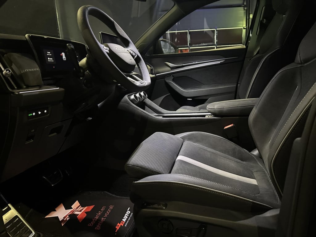Skoda Kodiaq 1.5 tsi phev sportline business nieuw!! *pano*trekhaak*20 inch