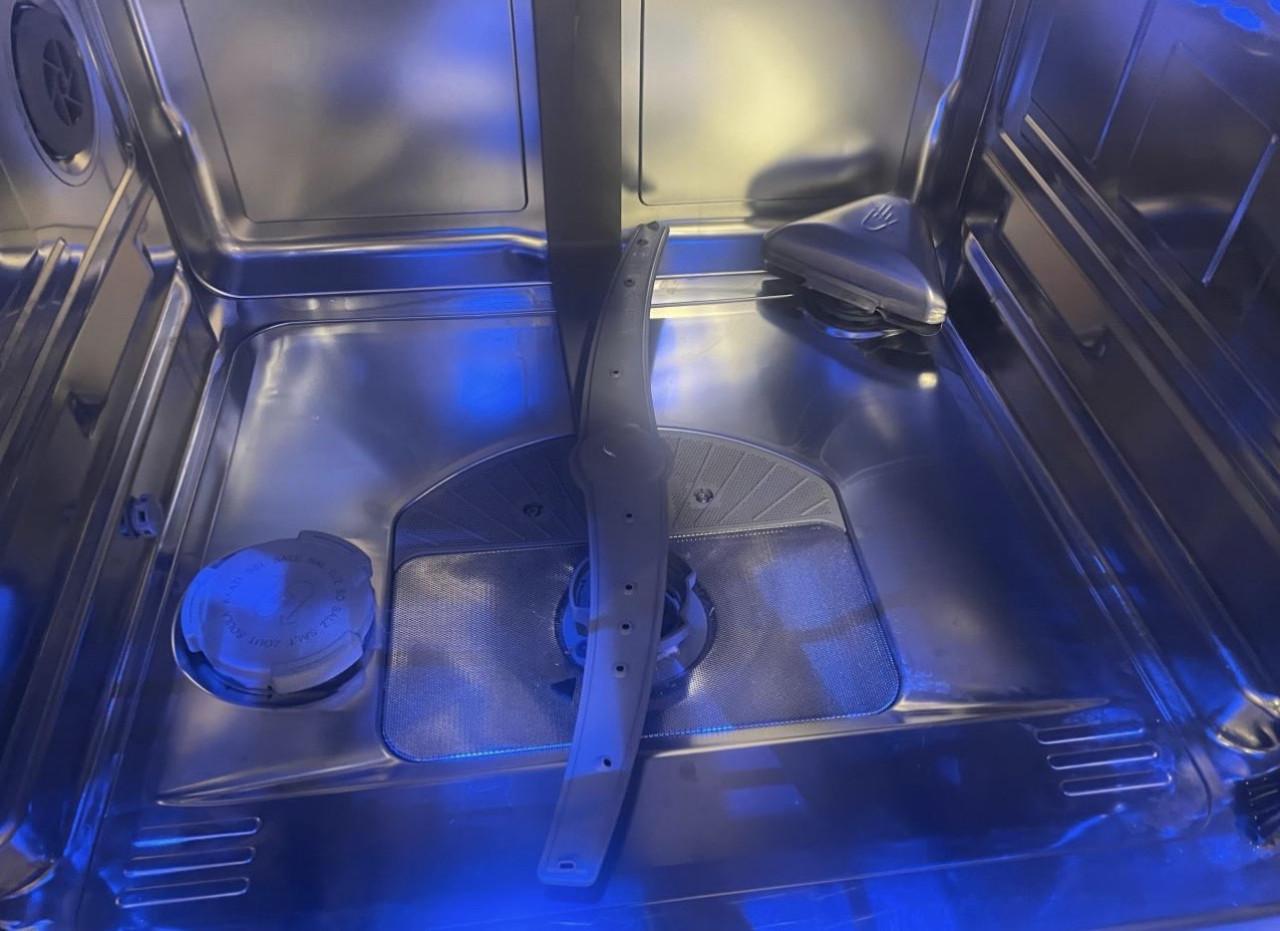 Niet gebruikte A+++ klasse Bosch inbouw vaatwasser 83x60cm