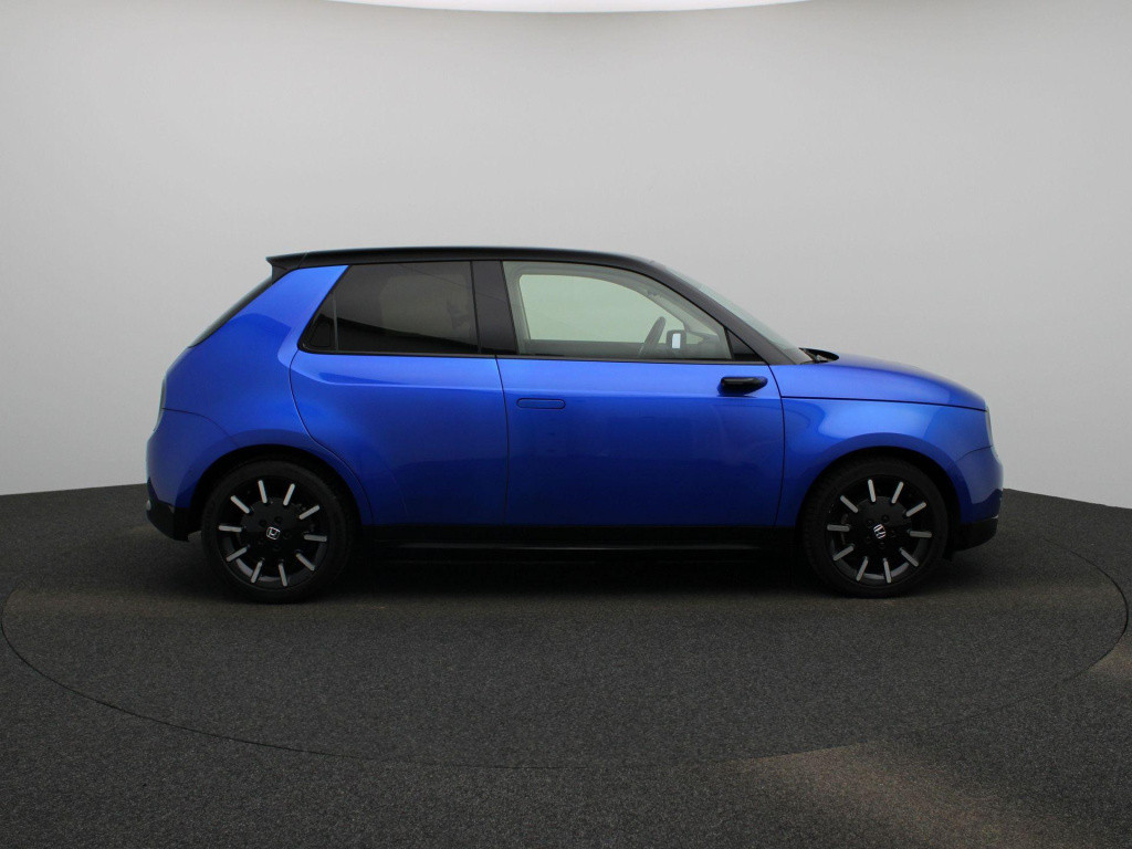 Honda E advance 17" | automaat | navigatie | panoramadak | 360 camera | app