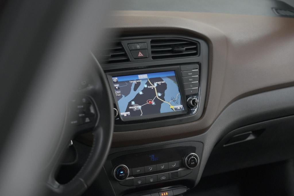 Hyundai I 20 1.0 t-gdi comfort | navigatie | camera | parkeersensoren