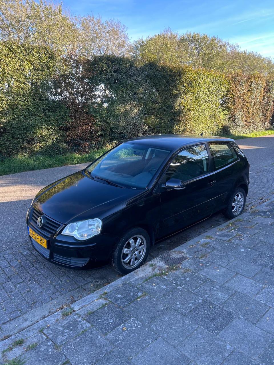 Volkswagen Polo 1.4-16V 75 PK | 141.839 km | Nieuwe APK tot november 2027