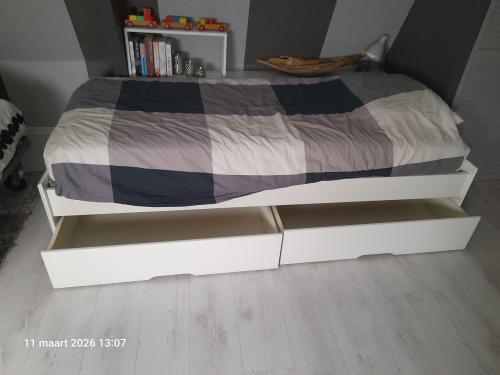 Tiener Bed