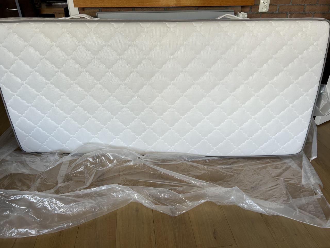 Matras pocket de luxe Visco Platinum 90x200x23 Hard