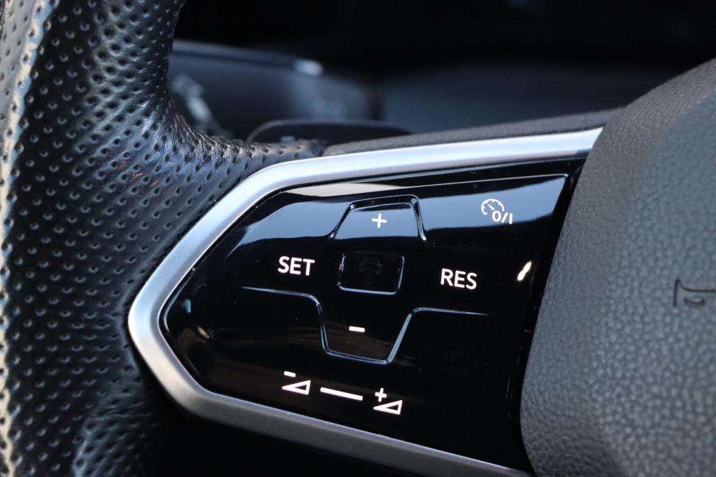 Volkswagen Golf 1.4 tsi ehybrid gte 245pk dsg6 | soh 90,1% |