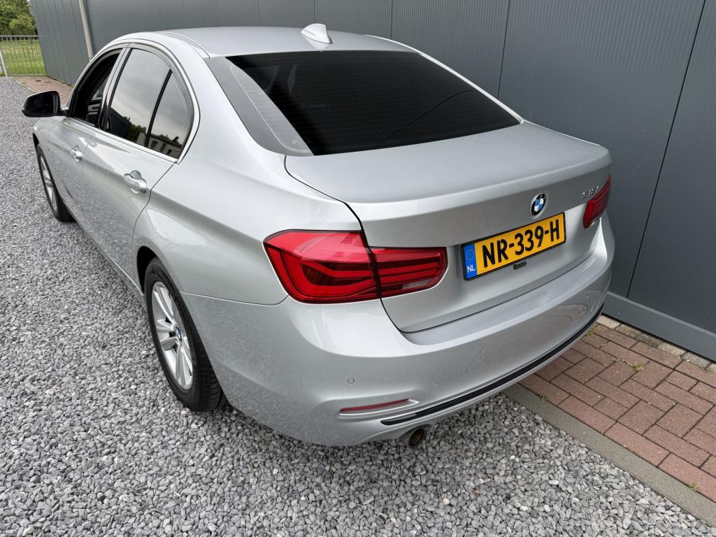 BMW 3-serie 318i automaat executive sportline sedan