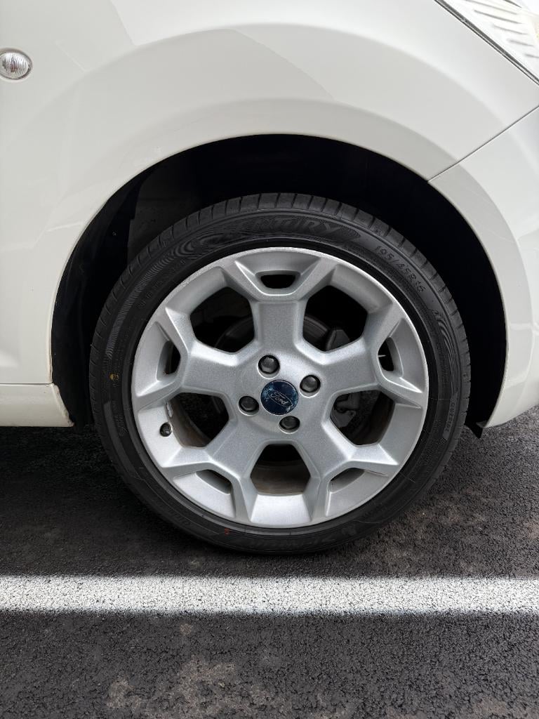 Ford KA 1.2 - cool&sound - airco