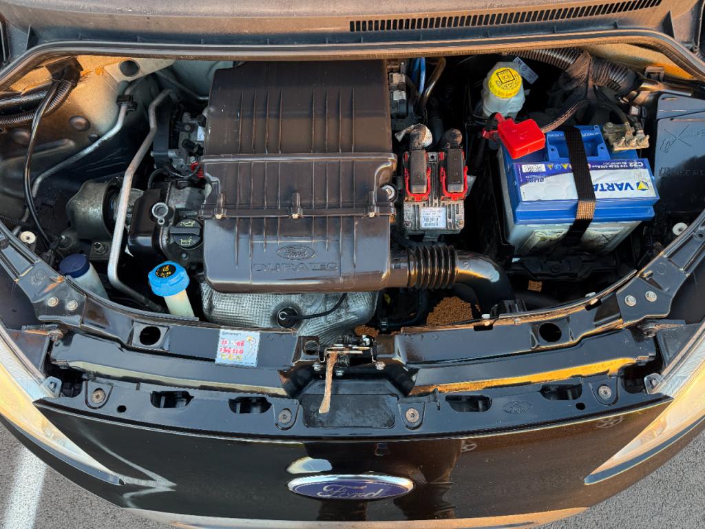 Ford KA 1.2 - titanium - airco