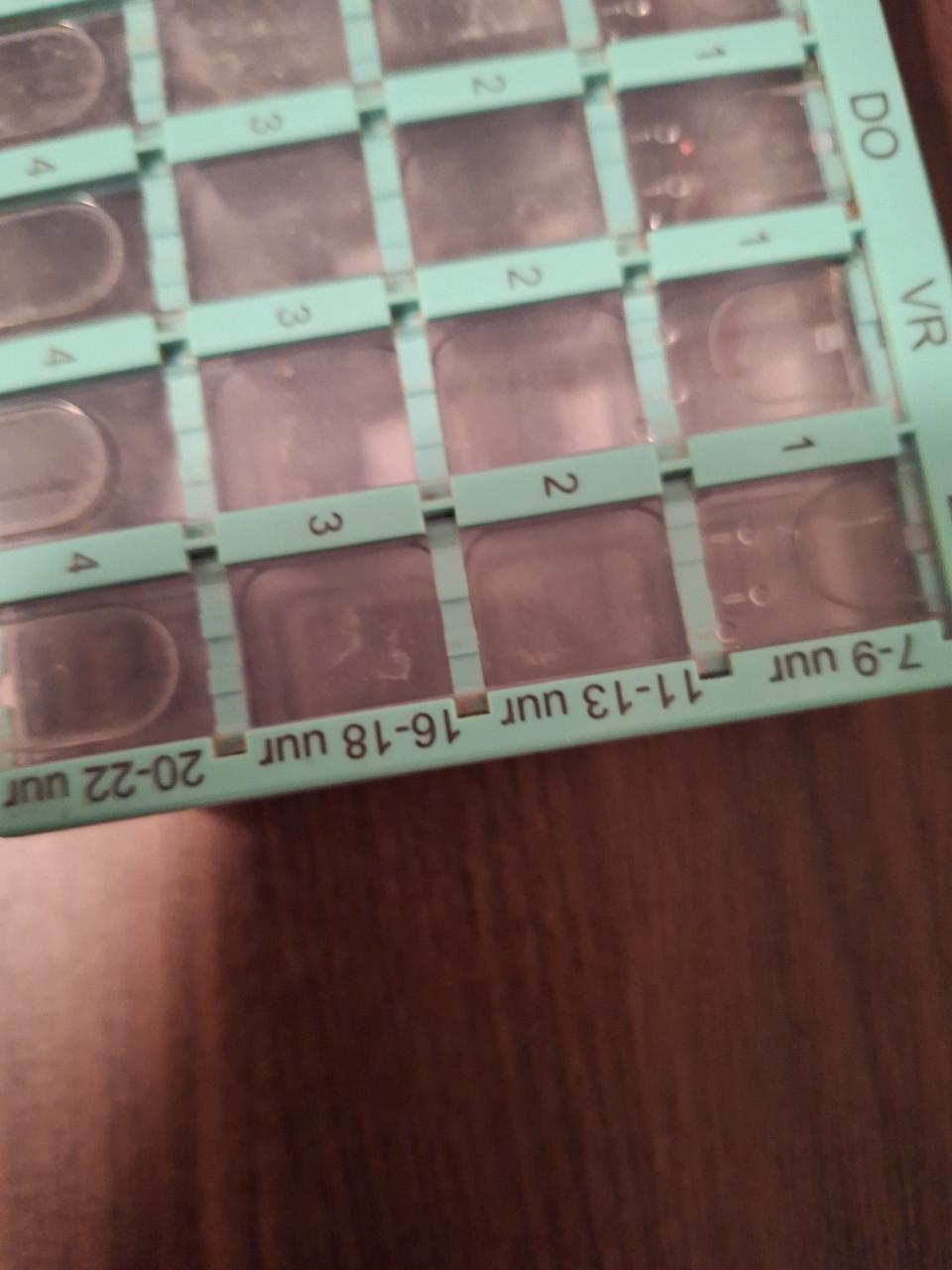 Medicijndoos 7 daags 4 vaks