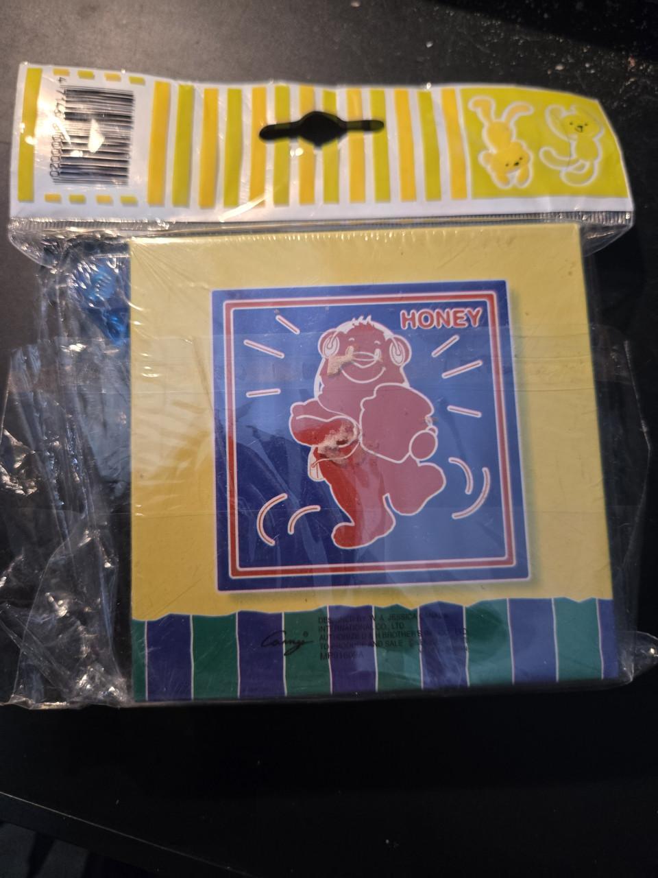 Vintage memoblok met penhouder uit de jaren 80, Nieuw en geseald.