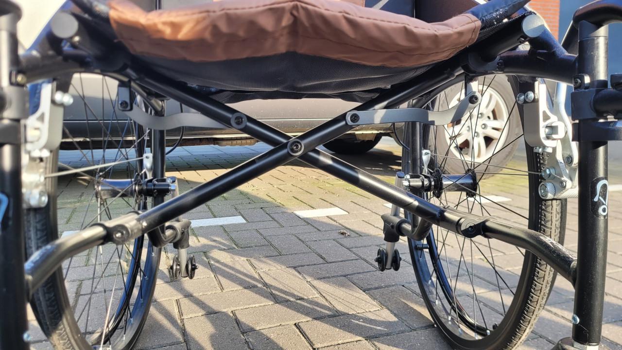 Inklapbare rolstoel
