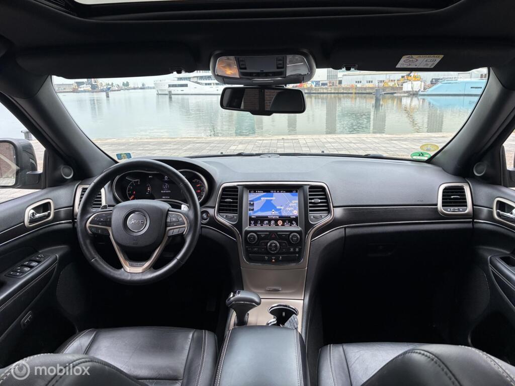 Jeep Grand Cherokee 3.0CRD Limited 4X4 Pano km185.990 BJ2014
