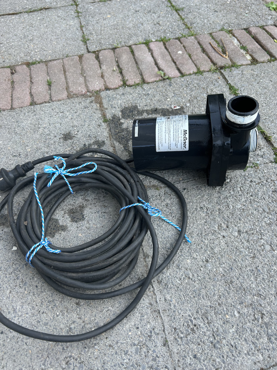 Te koop Messner eco 7500 sterke en zuinige Vijverpomp en 7500 lpu