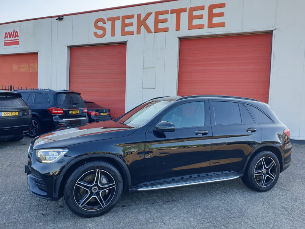 Mercedes-Benz Glc 220d 4matic amg-line -schade!-
