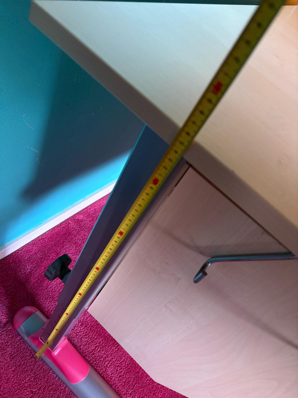 GRATIS bureau en bureaustoel