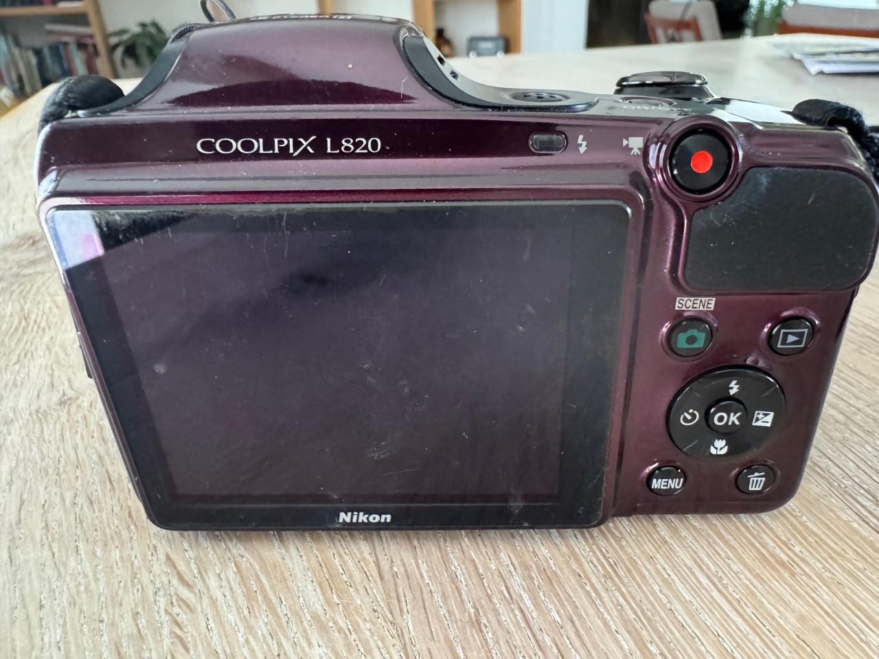 Nikon Coolpix L820