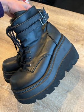 Demonia shaker 52 platform schoenen