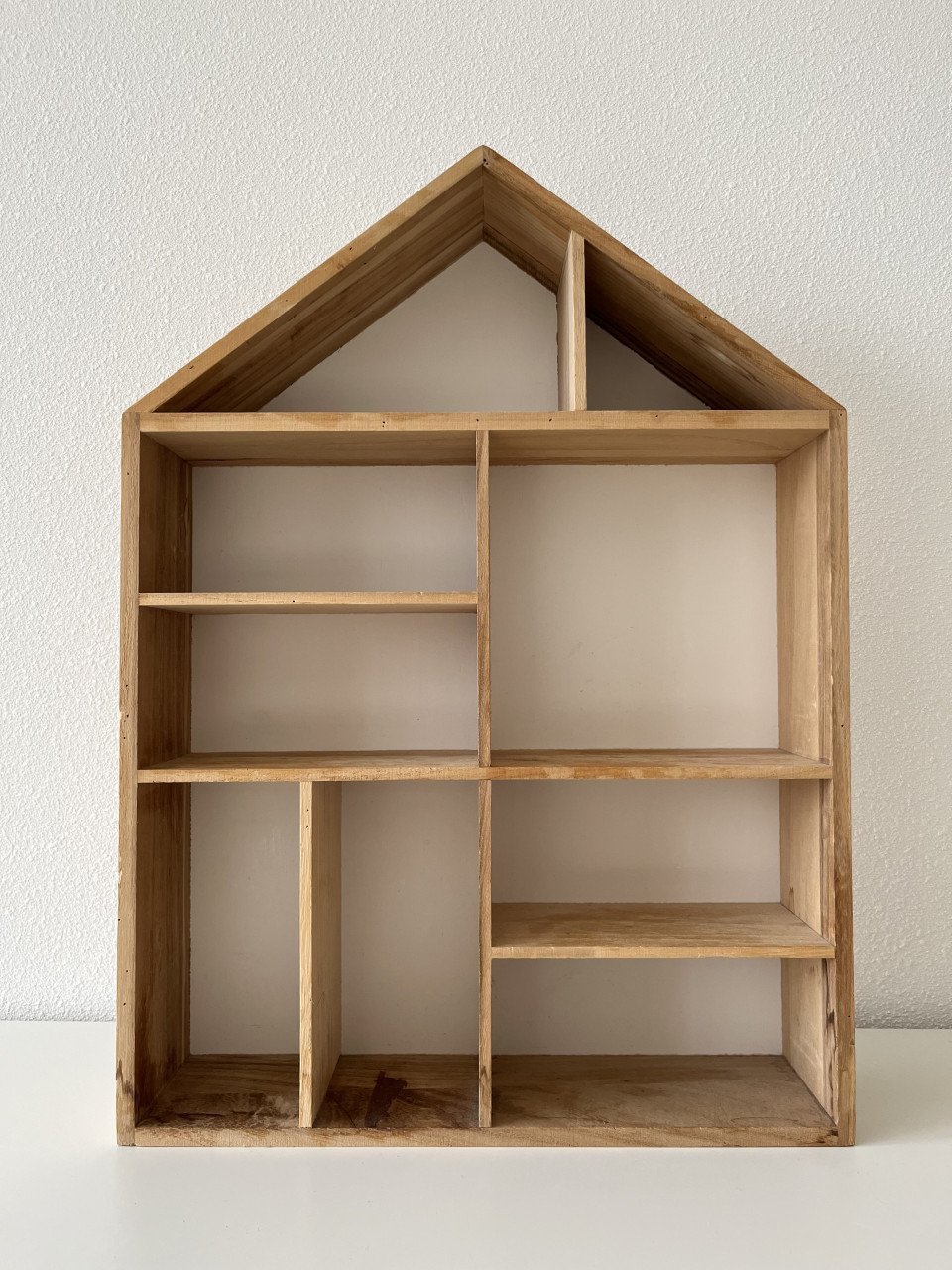 Houten letterbak huis