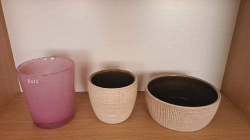 Verschillende potten voor kamerplanten