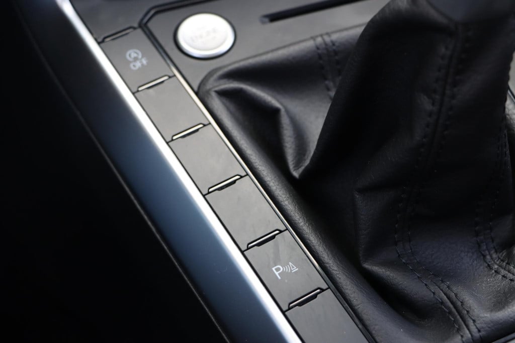 Volkswagen Polo 1.0 tsi life edition | pano | led | lmv