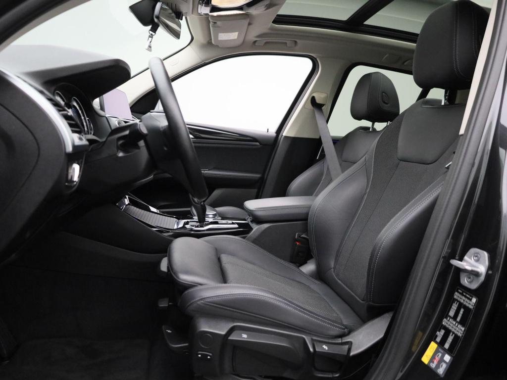 BMW X3 xdrive30e (135 kw) | automaat | panoramadak | trekhaak 2.000 kg | st