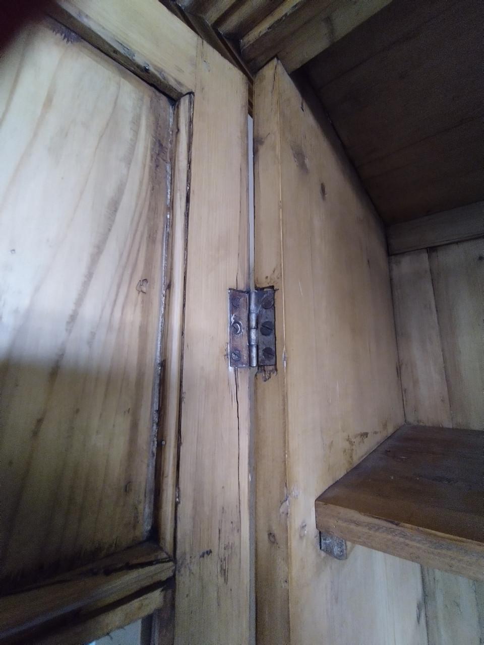 Grenen servieskast 150 euro.