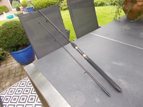 Snoekbaarshengel, tweedelig, lengte 240 cm