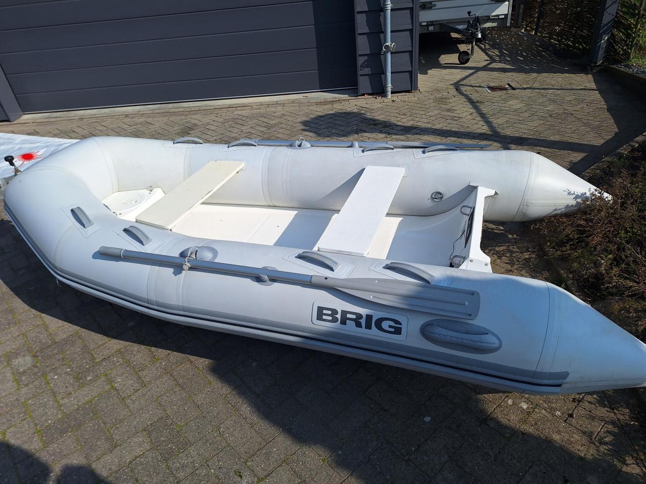 Brig 330 Rib