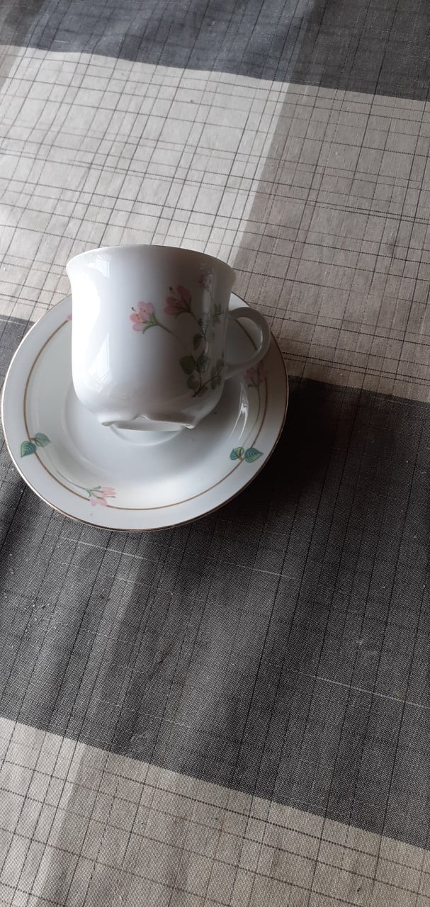 Koffiekopjes en schoteltjes, gebaksbordjes