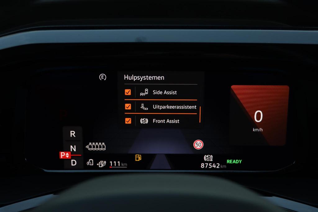 Volkswagen Multivan 1.4 ehybrid life 218pk dsg6 | soh 92,2% |