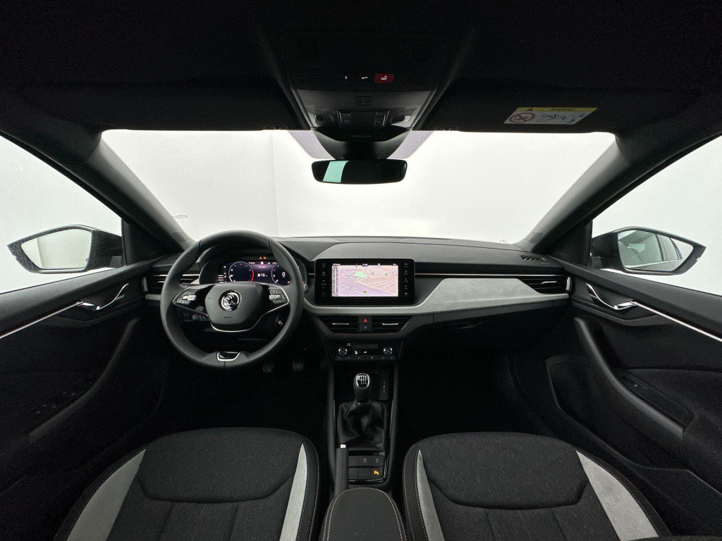 Skoda Scala 1.0 tsi business edition - travel assist