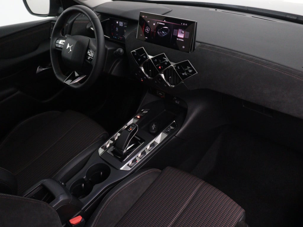 Ds Ds 3 e-tense performance line 54 kwh | rijklaar | parkeersensoren rondom