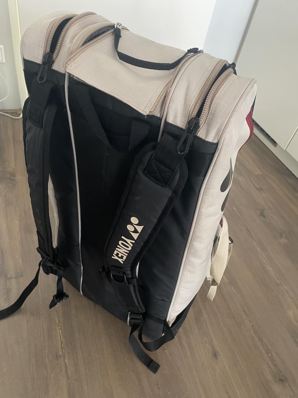Yonex pro tennisrackets plus tas
