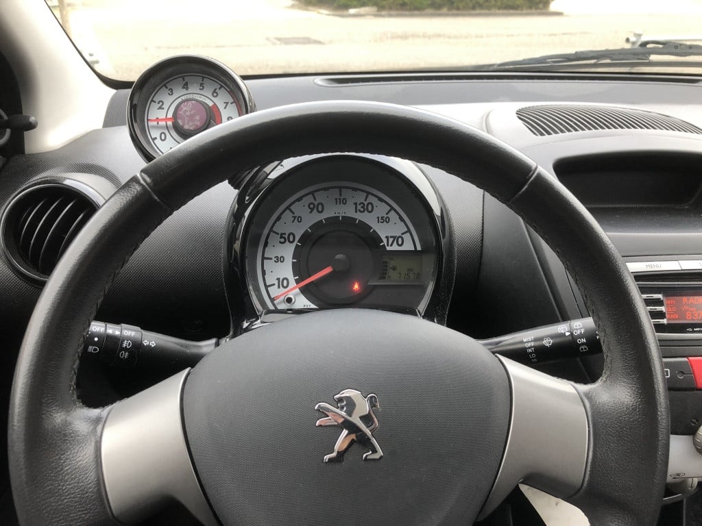 Peugeot 107 1.0 envy 1e eigenaar