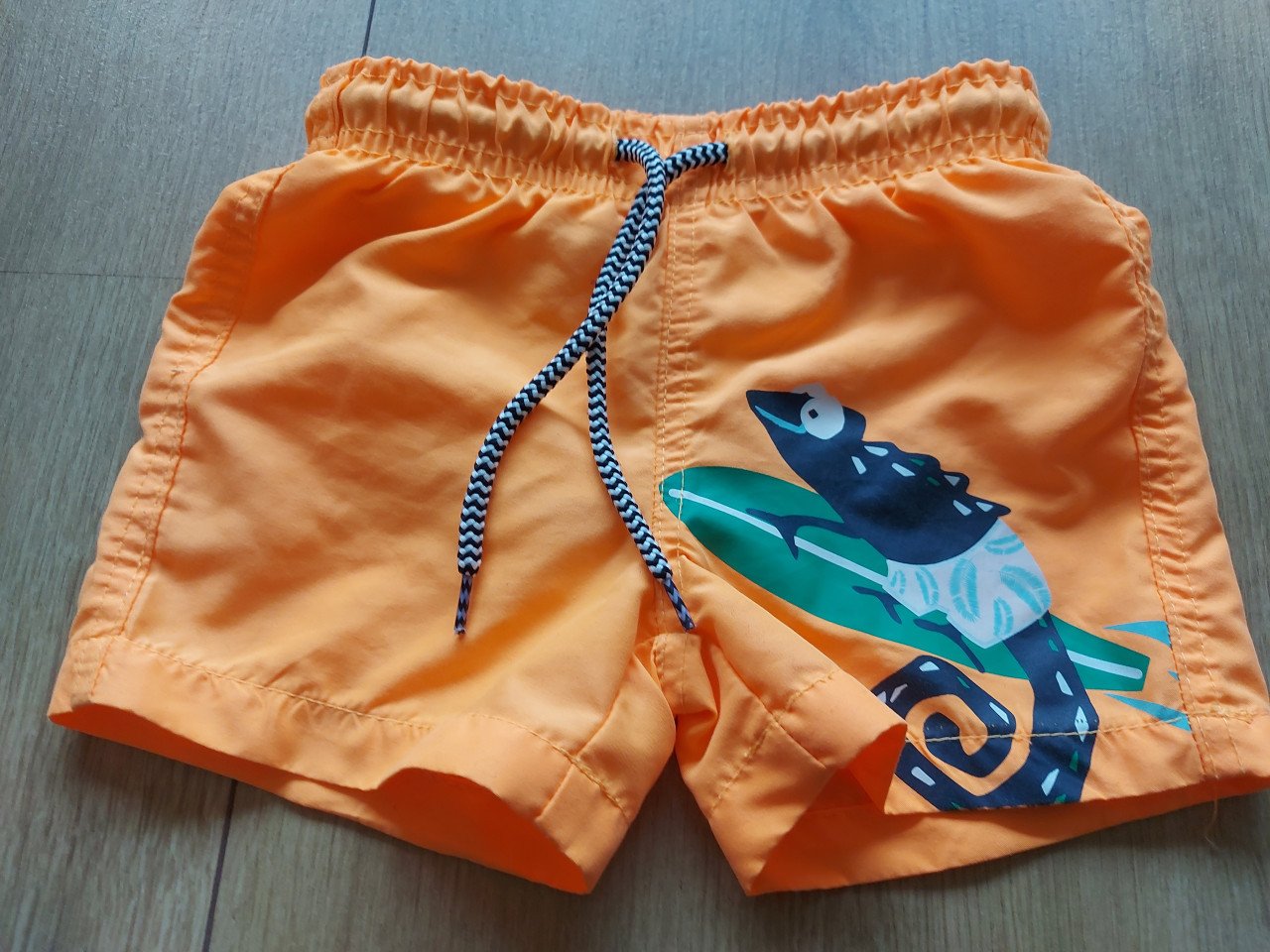 Leuk z.g.a.n. oranje zwembroek maat 86 - 92 € 2,-