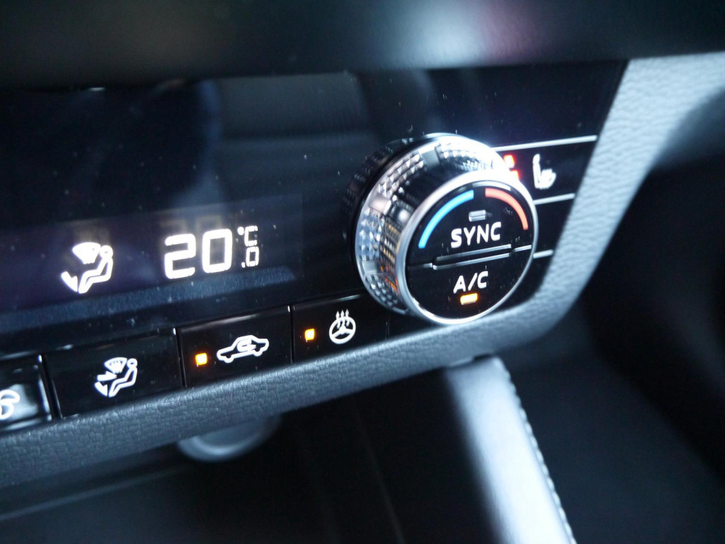 Mitsubishi Outlander 2.4 phev intense