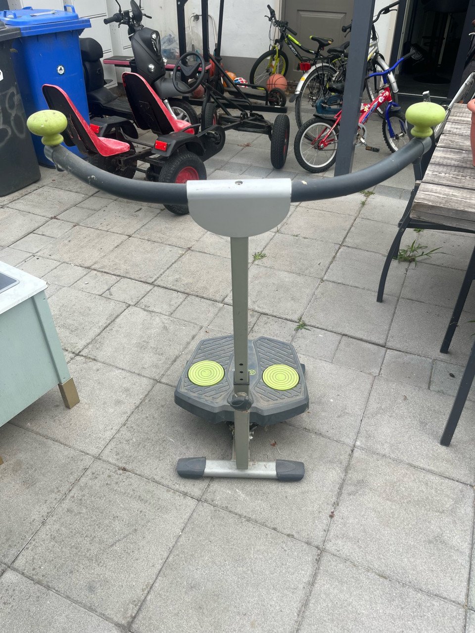 Twist and shape fitness toestel