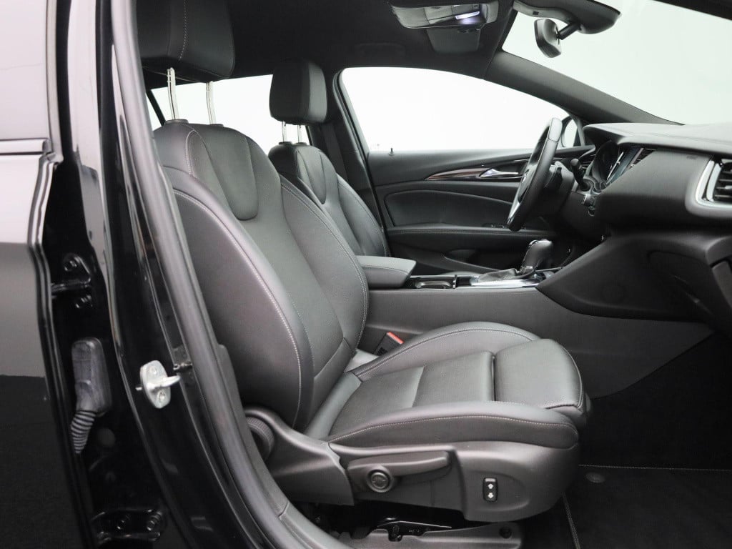 Opel Insignia sports tourer 1.5 turbo business executive | automaat | opc-l