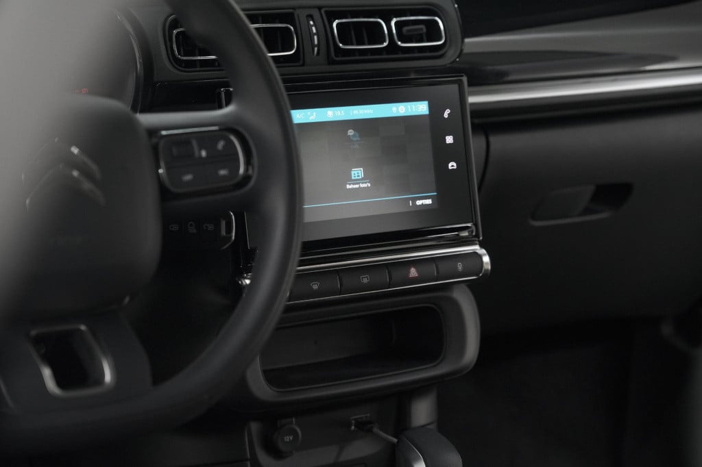 Citroen C3 puretech 110 eat6 shine | camera | navigatie | apple carplay | p