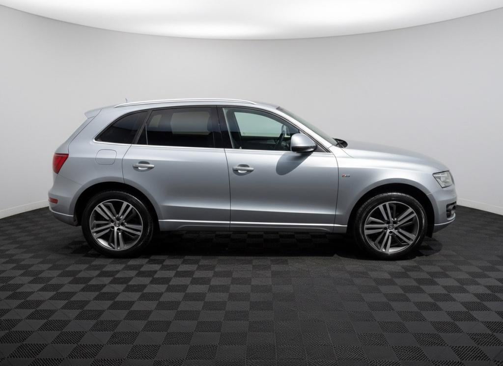 Audi Q5 2.0 tfsi quattro pro line s line