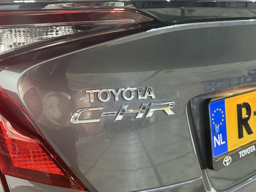 Toyota C-hr 1.8 hybrid style