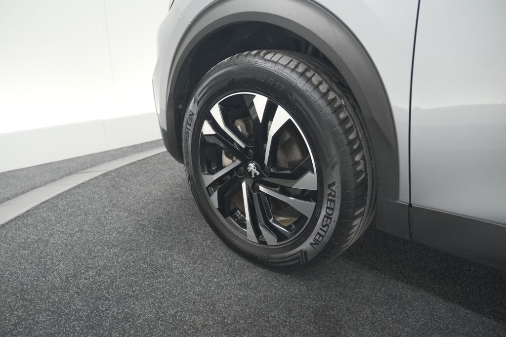 Peugeot E-2008 ev allure pack 50 kwh | 3 fase laadfunctie | camera | naviga