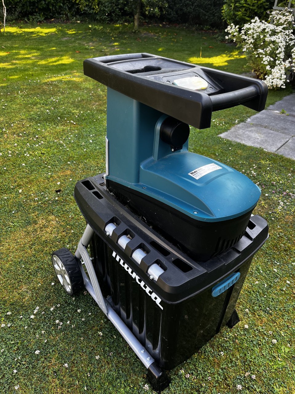 Makita Hakselaar. Mooi en goed. UD2500