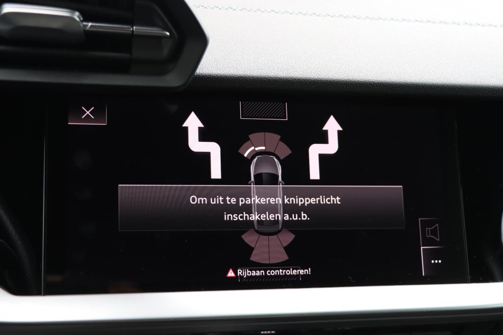 Audi A3 limousine 35 tfsi edition one s-tronic