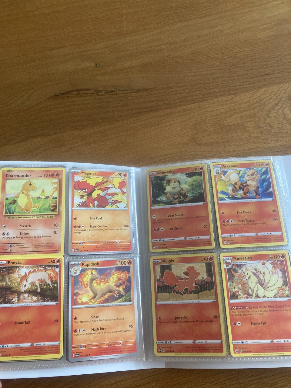 Map met Pokemon kaarten