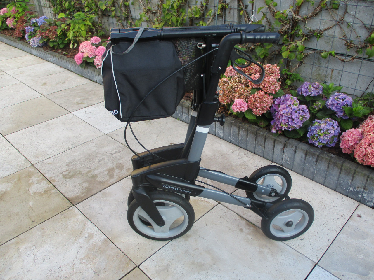 Zgan Topro Olympos opvouwbare lichtgewicht rollator met grote Softwielen