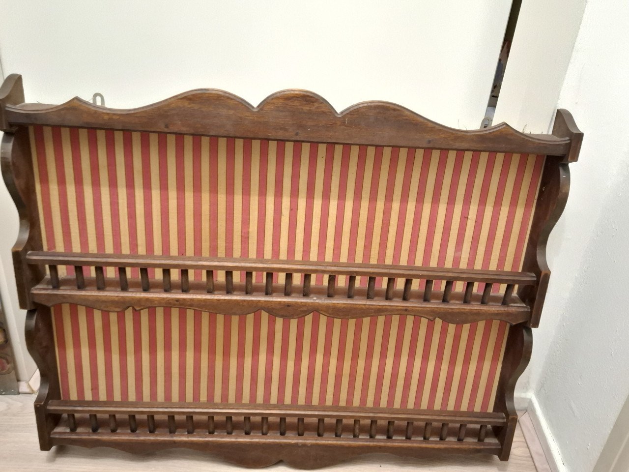 Grote houten vintage kruidenrek